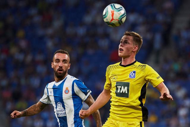 余嘉豪18分王哲林13分10篮板 浙江力克上海